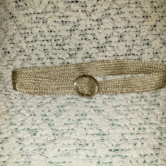 Tan weaved size 8 belt - Picture 1 of 3